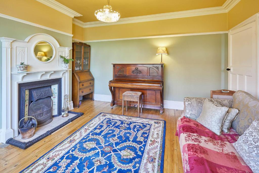 Host & Stay - Edwardian Seaside Townhouse