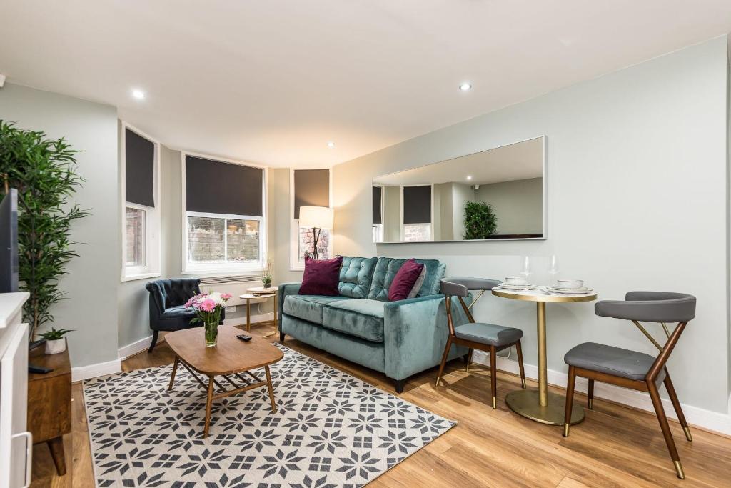 Beautiful And Cosy One-Bedroom Georgian Apartment