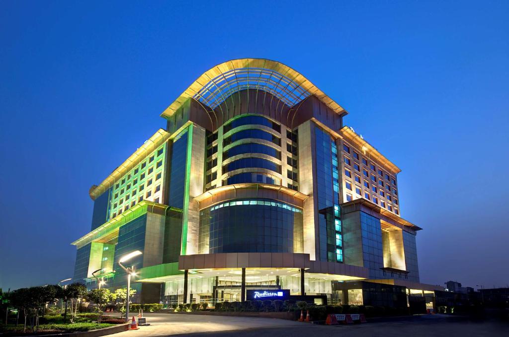 Radisson Blu Kaushambi Delhi NCR (Ghaziabad)
