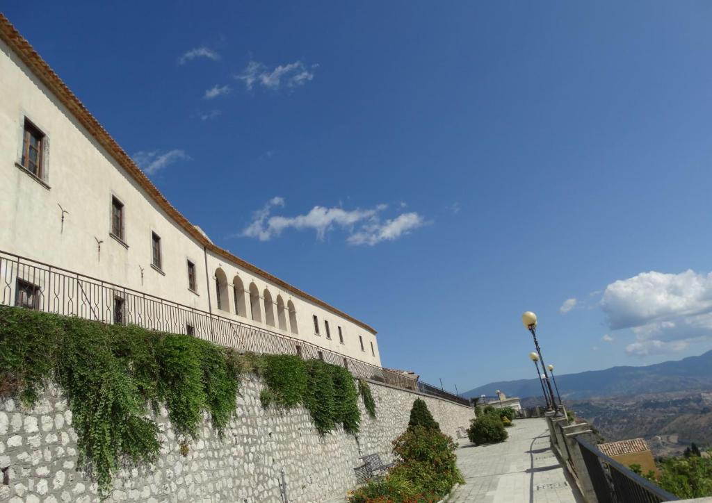 Palazzo Sant'Anna (Gerace)