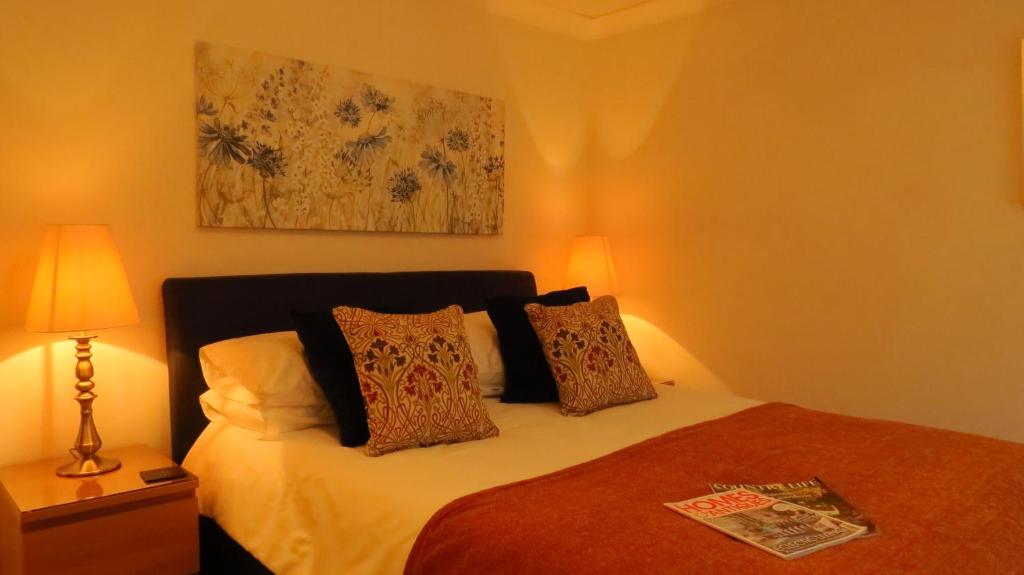 Skies Call Bed & Breakfast (Buckingham)