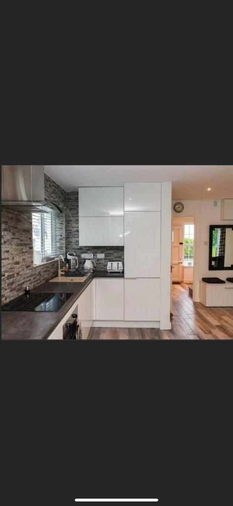 20 Holiday Cottage