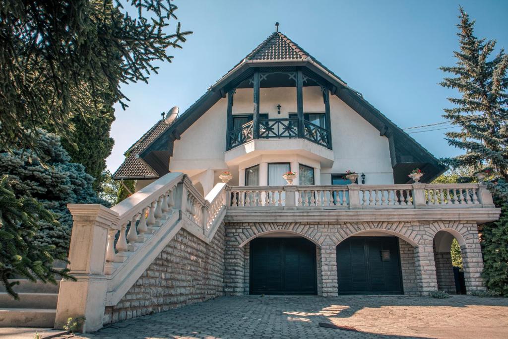 Villa Viktória (Balatonfüred)
