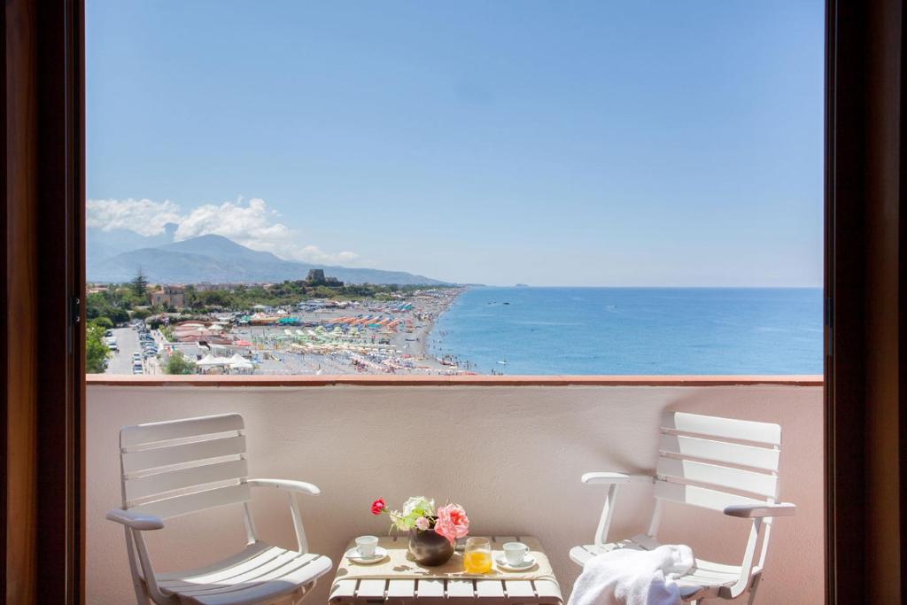 Grand Hotel De Rose (Scalea)