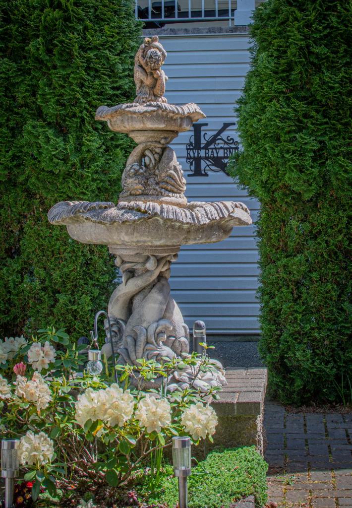 Kye Bay BnB (Comox)