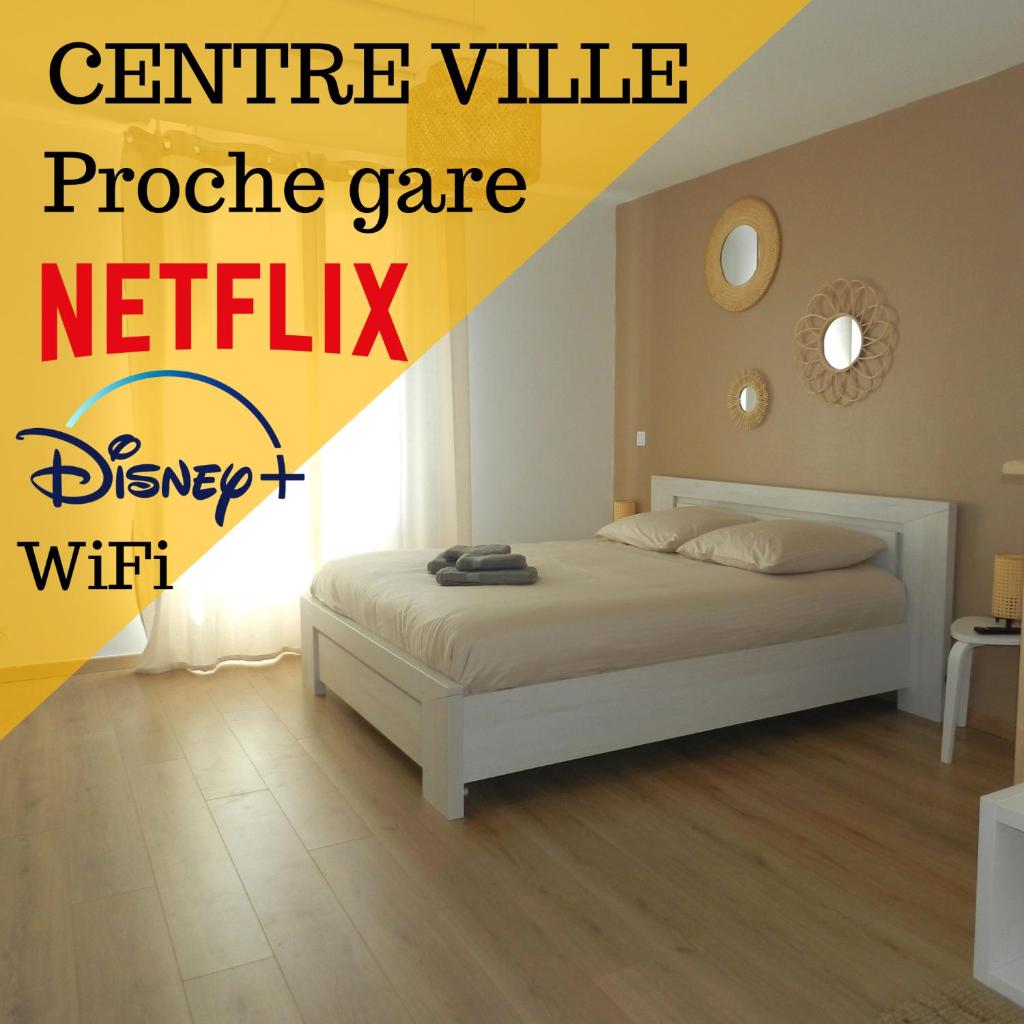 Le Duplex by GOODBNB - Proche Gare - 15min Futuroscope