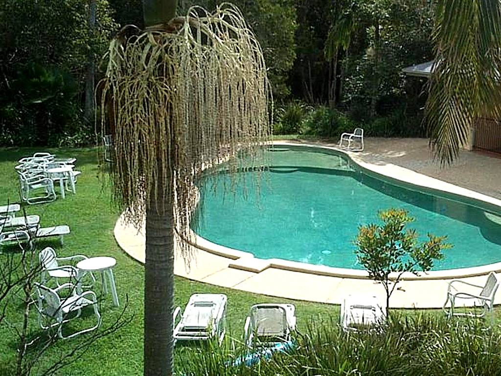 Treetops Lakeside Apartments