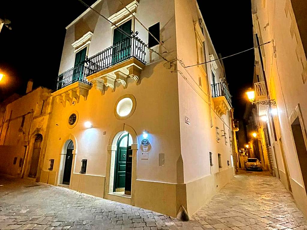 B&B DAMAPAGA