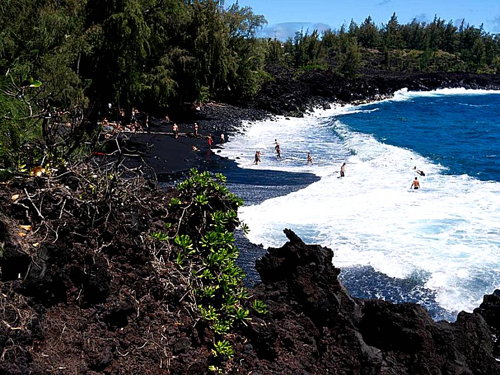 Kehena Mauka Nui Club LGBTQIA+ Clothing Optional (Pahoa)