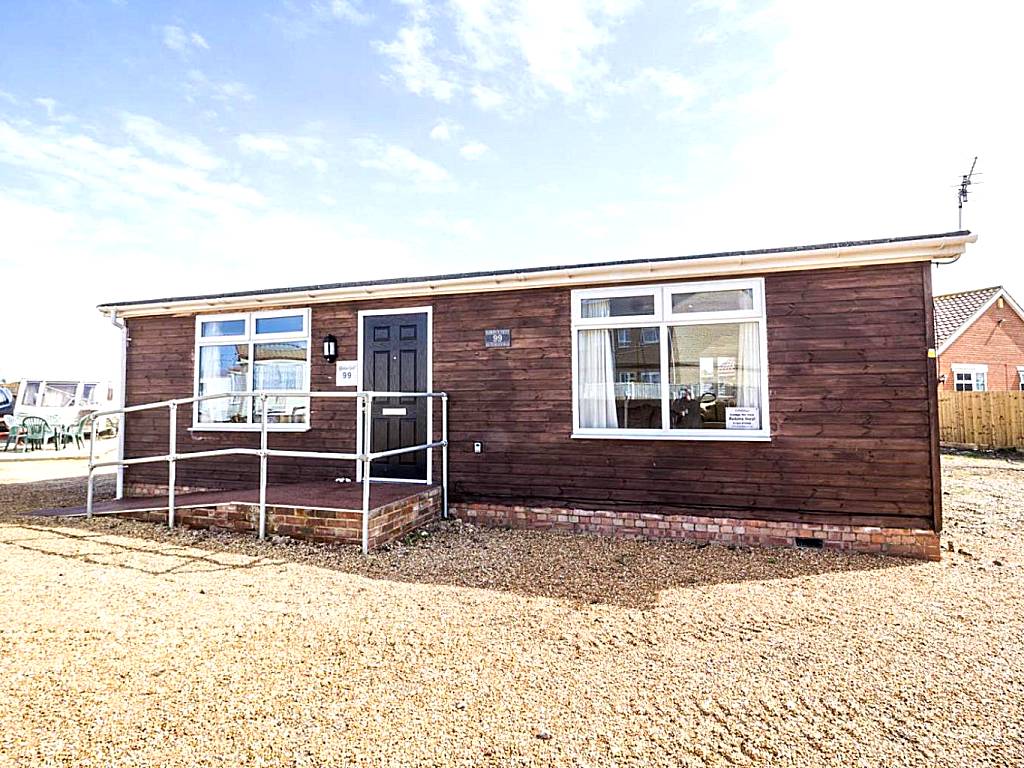 5 Berth Dog Friendly Lodge In Hunstanton By The Beach Ref 13015rn