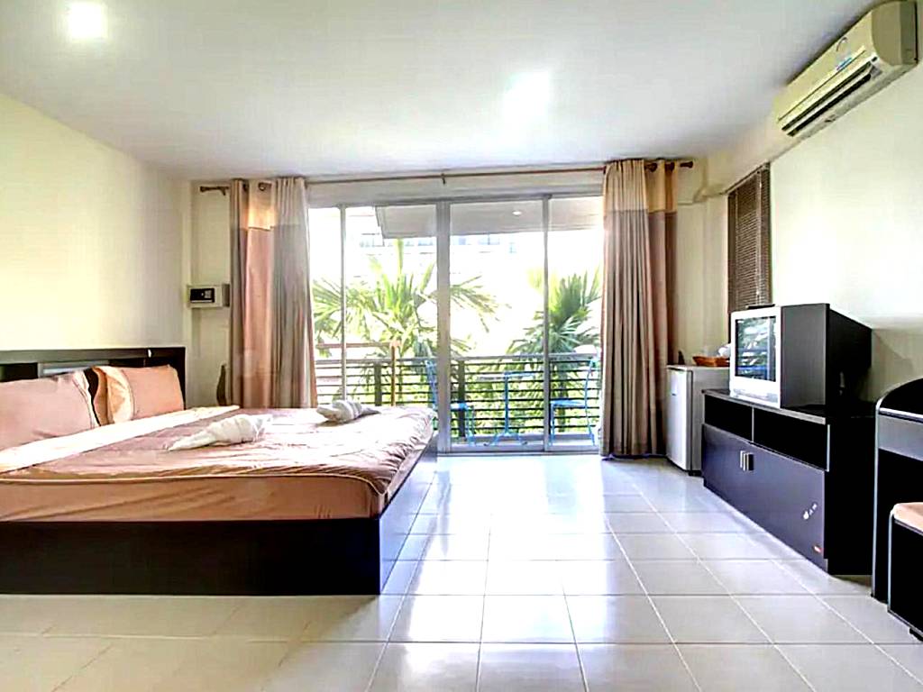 Kata Beach Guesthouse
