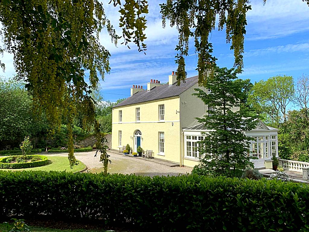 Larchmount House B&B
