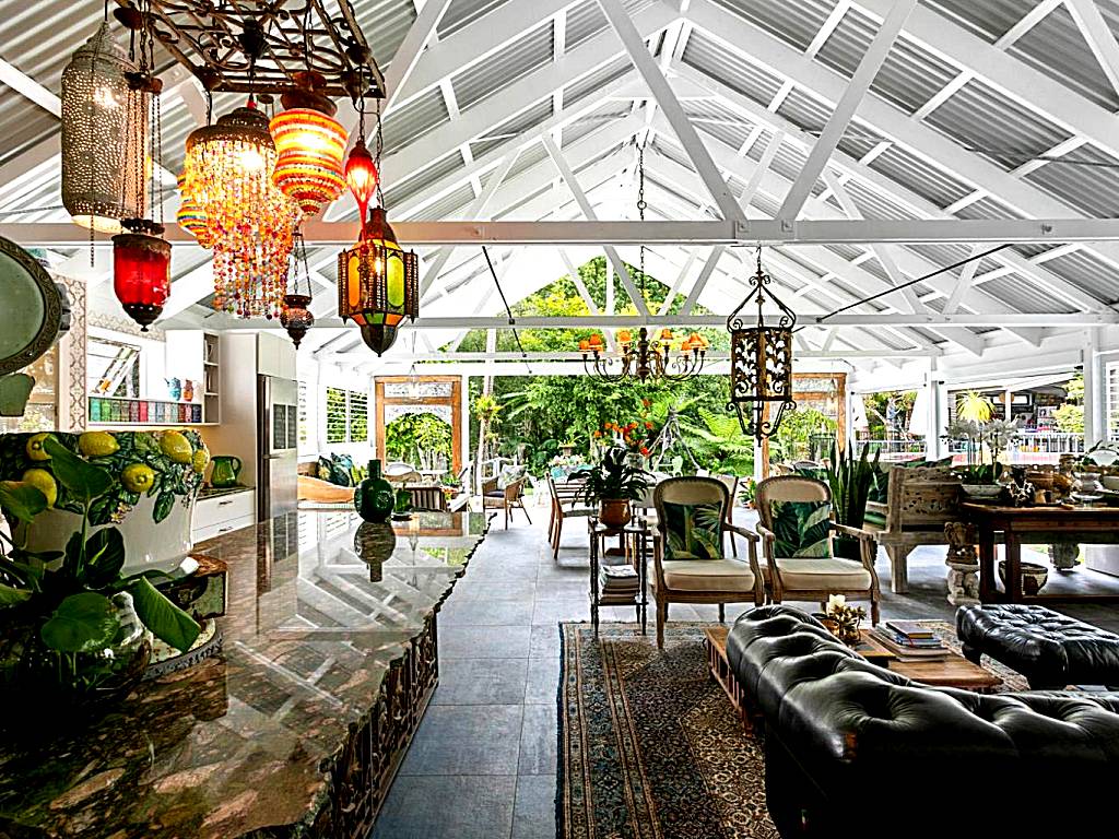 Noosa Valley Manor B&B (Doonan)