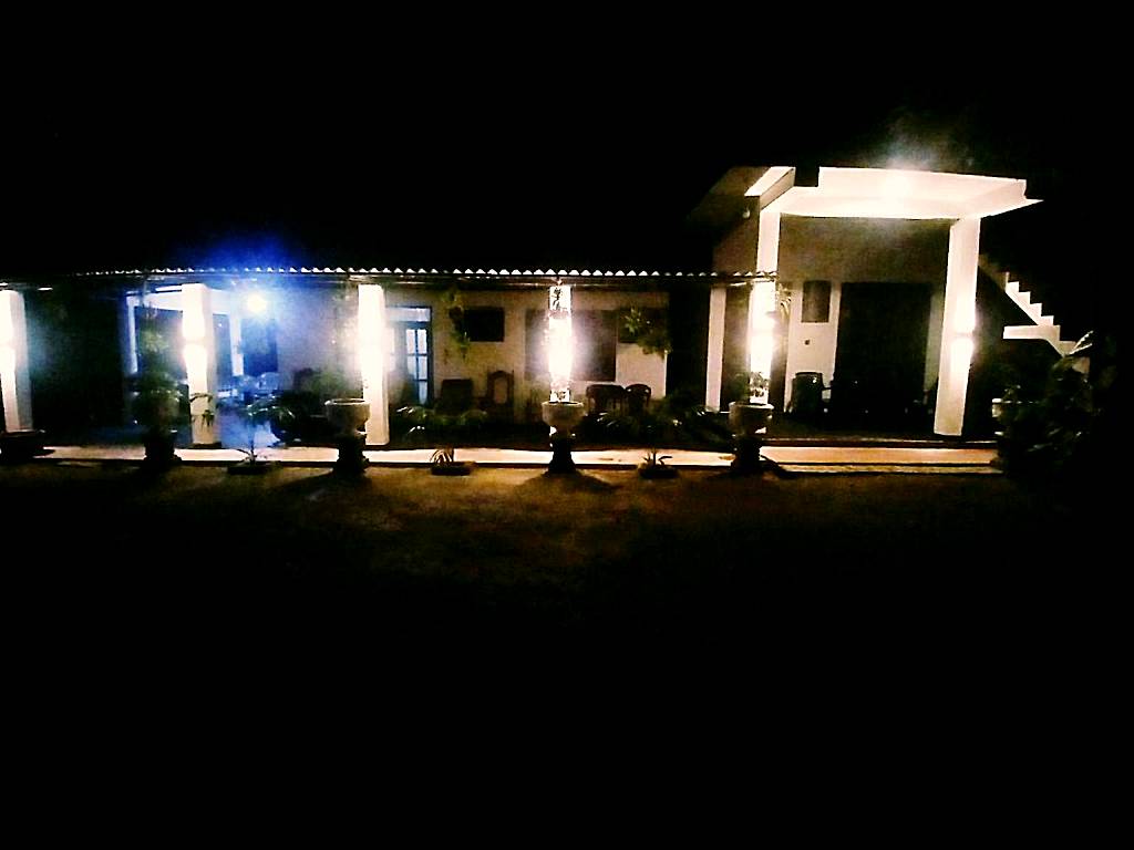 Senitha home stay and yala safari
