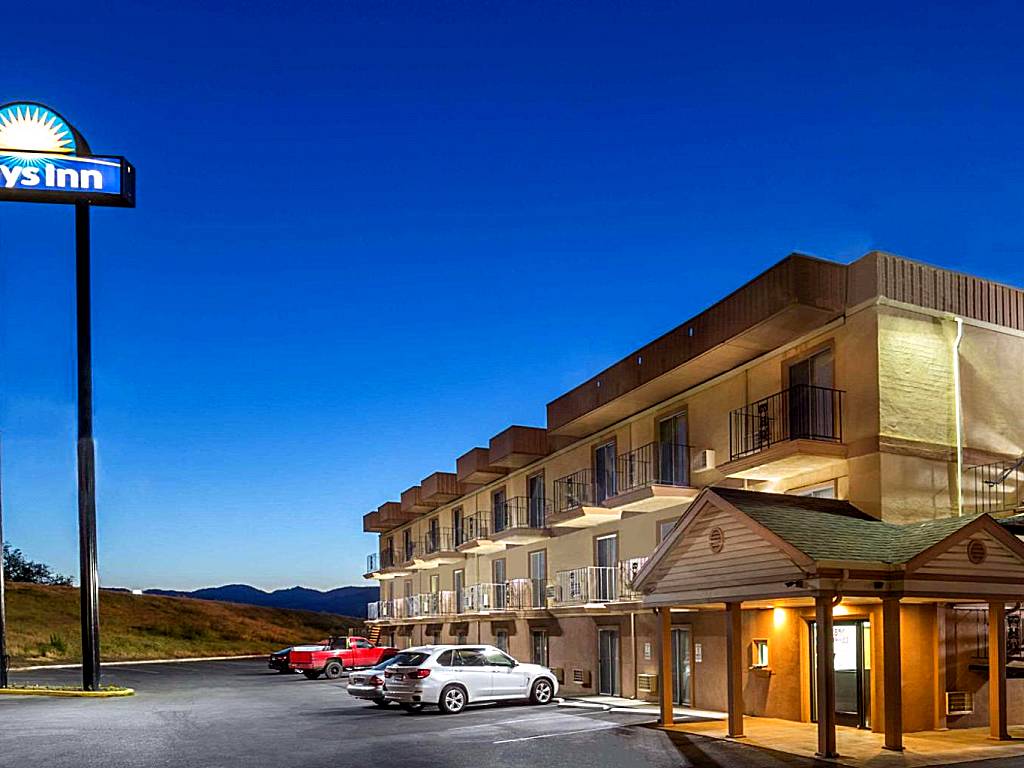 Days Inn by Wyndham Medford