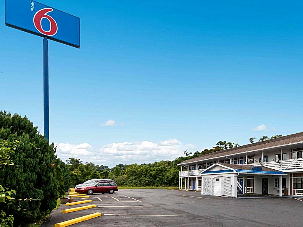 Motel 6-Parkersburg (Parkersburg)
