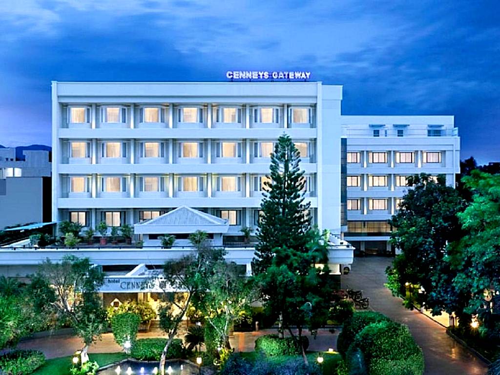 Hotel Cenneys Gateway