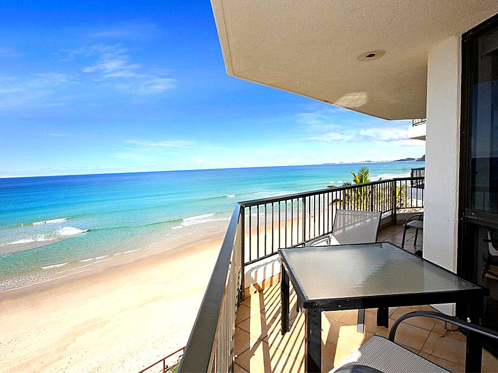 Spindrift on the Beach - Absolute Beachfront