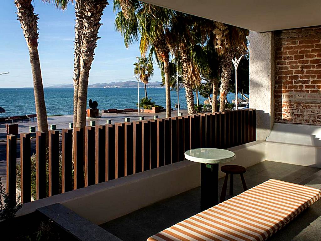 Baja Club Hotel