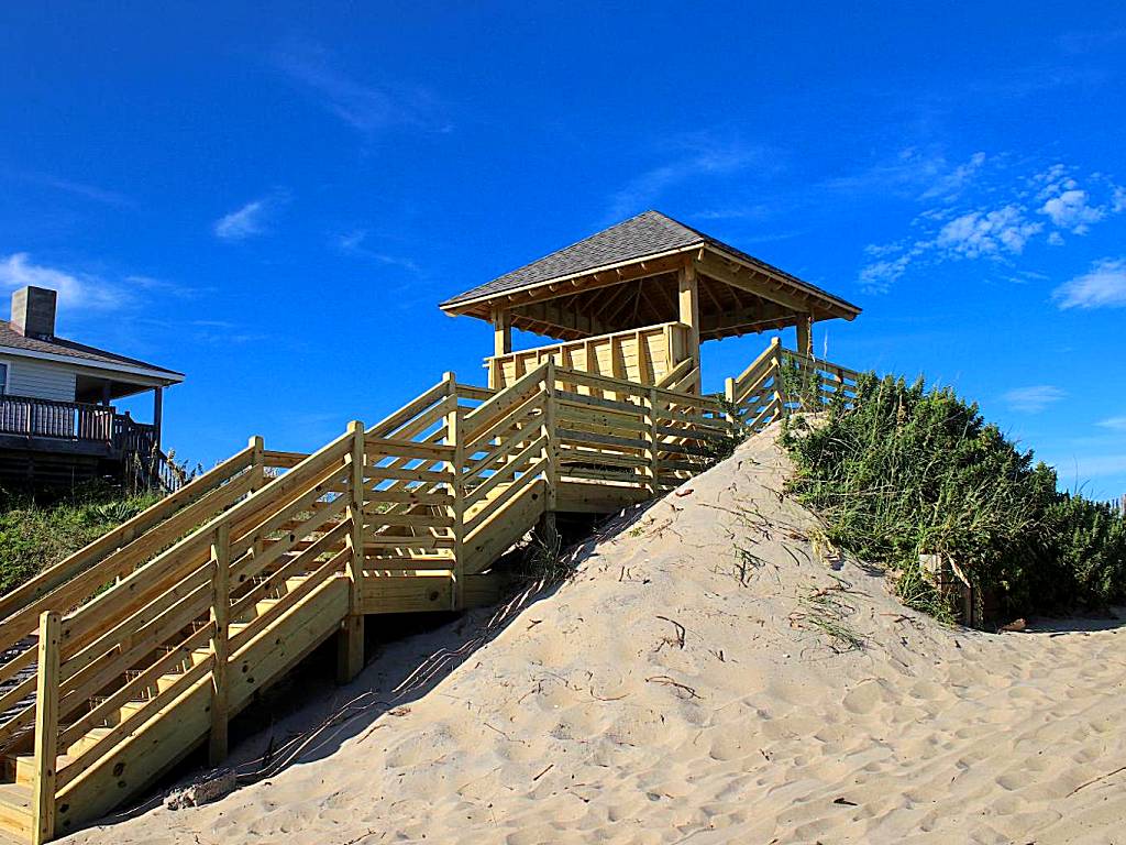 Oceanside Court by KEES Vacations
