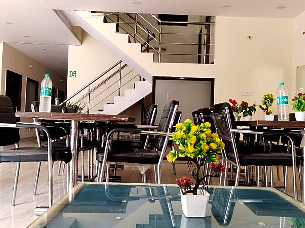 Hotel kb square: Deluxe Double Room