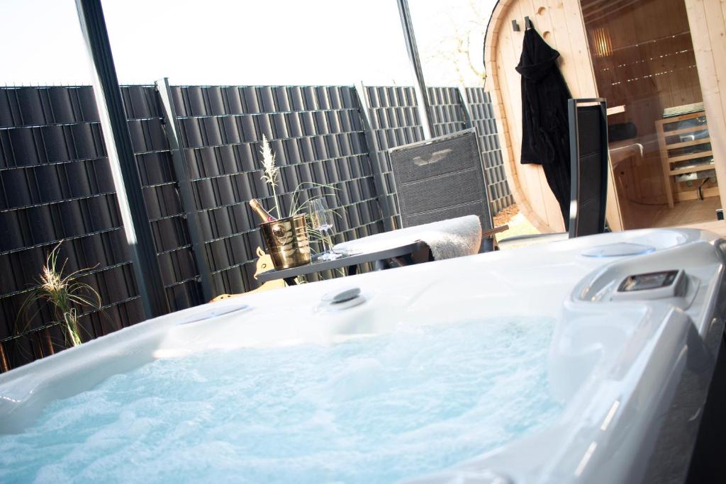 Spa Cottage Serenity Chalet