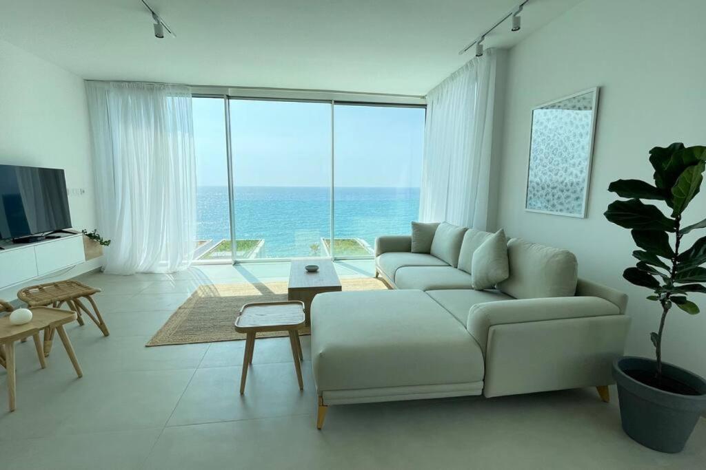 Amchit Bay Beach Residences 2BR Rooftop