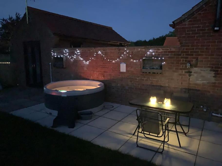 The Lodge - Dog Friendly Farm Cottage