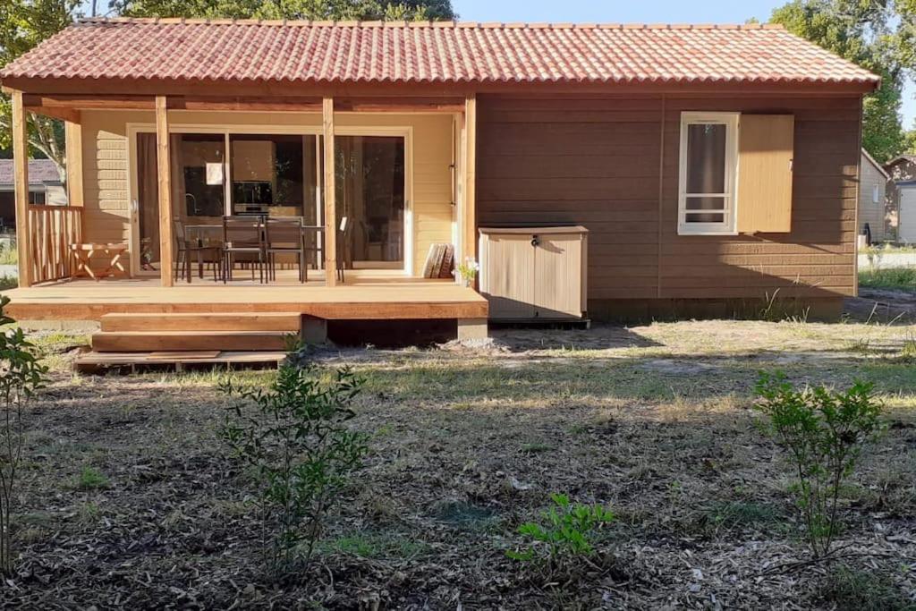 Chalet avec vue sur le lac~la cabane de Loic