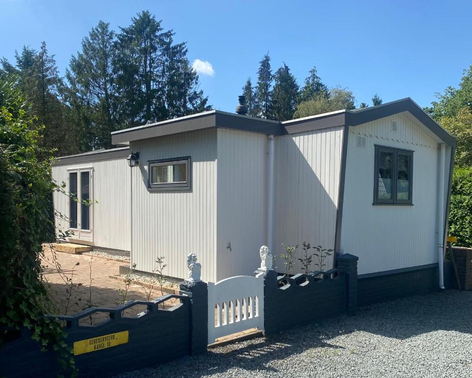 Relax Chalet met fijne hottub en volop privacy