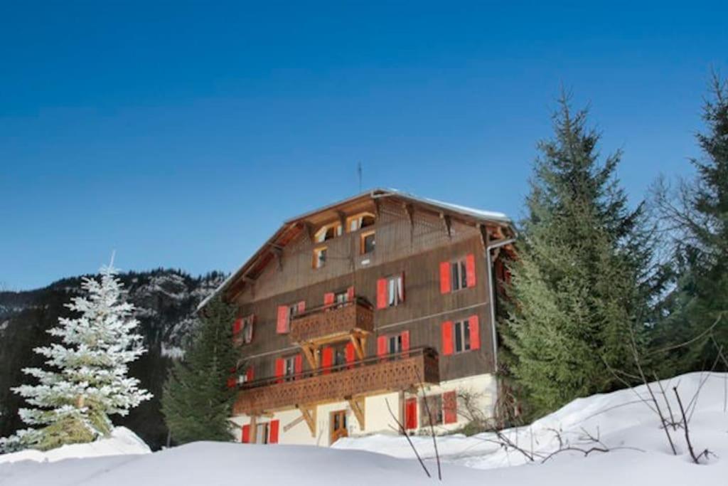 Chalet-Sixtine A large family chalet of 600m2 near La Clusaz