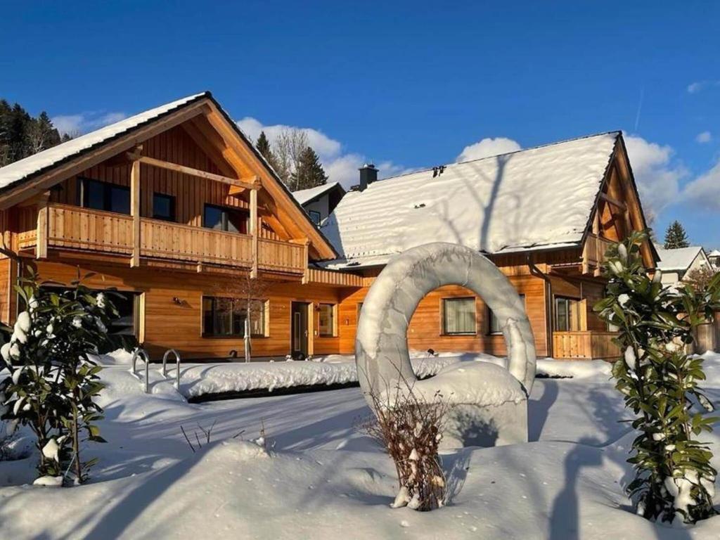 Luxury chalet in Tauplitz Styria with sauna and swimming pond