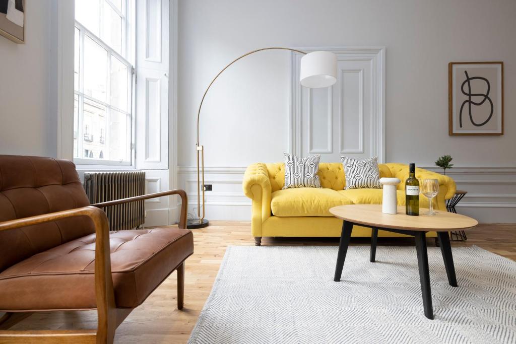 Dragon Suites Luxury Serviced Apartments at Alva Street