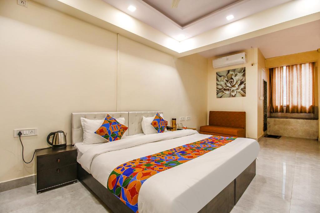 FabHotel Sanskar