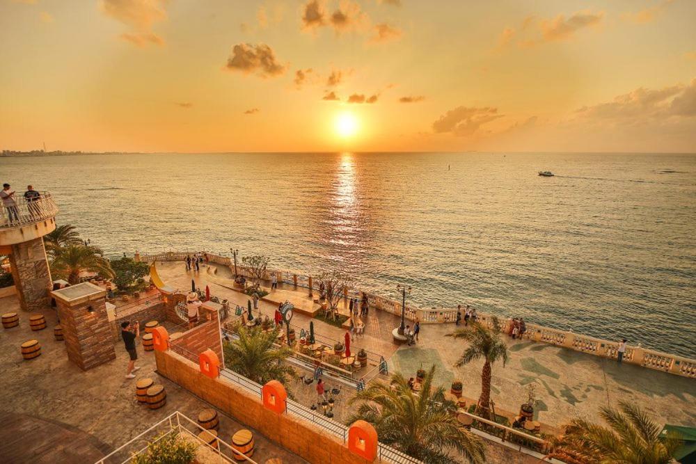 La Hacienda Marina Bay Chatan