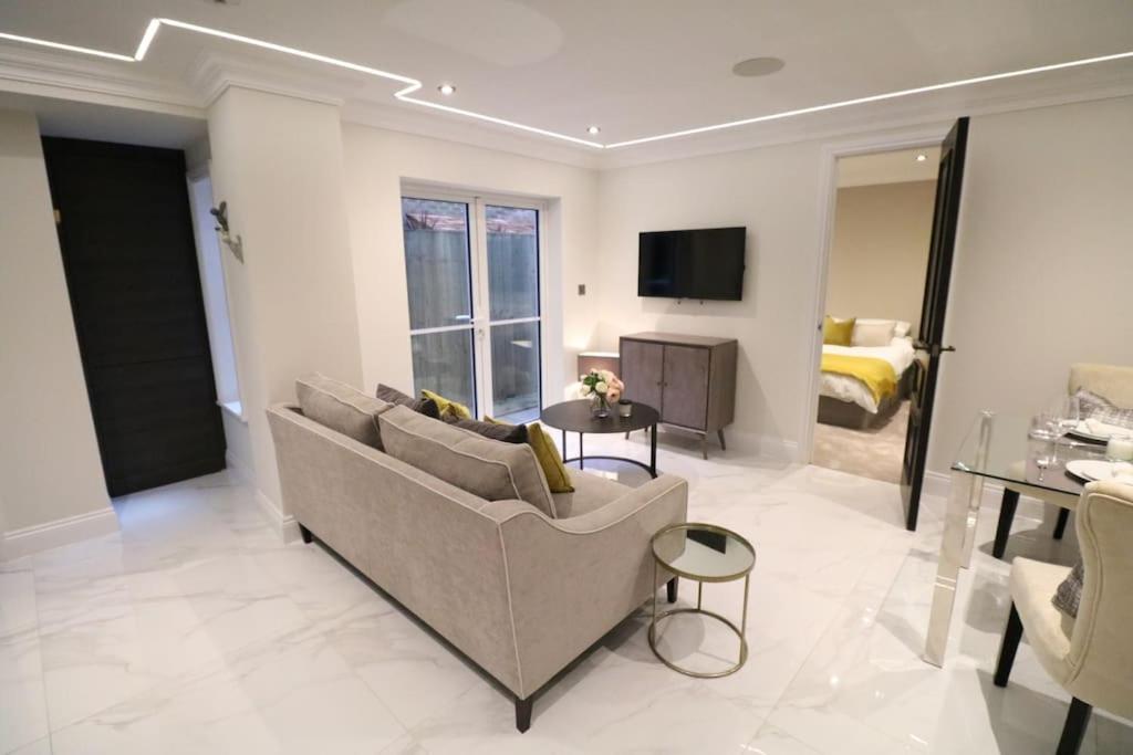 Jubilee apartment, Winchester