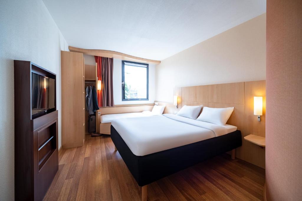 B&B HOTEL Calais Terminal Cité Europe 3 étoiles