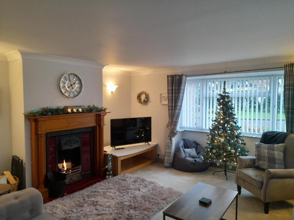 3 Brookside House