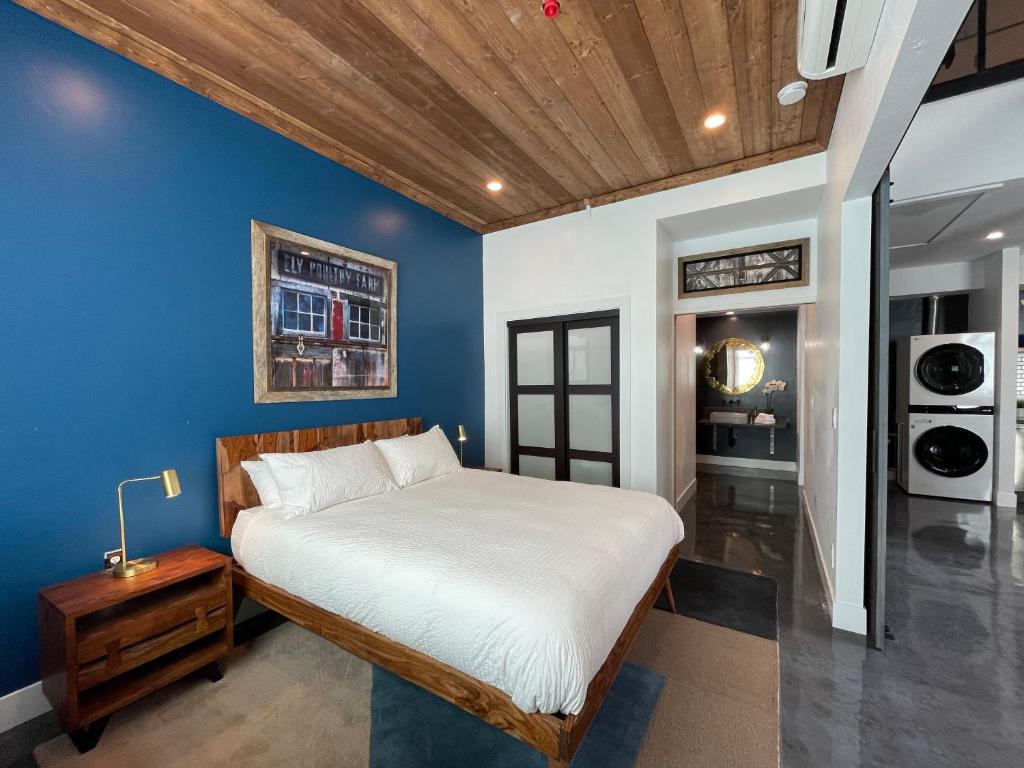 Petaluma Warehouse Lofts unit E