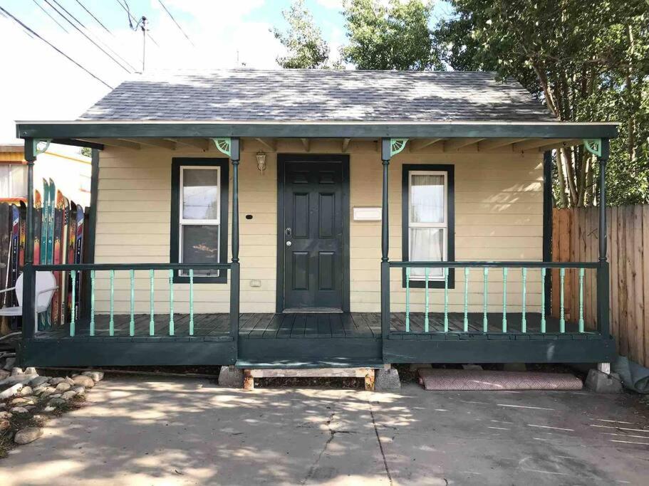 The Air Capitol Cottage