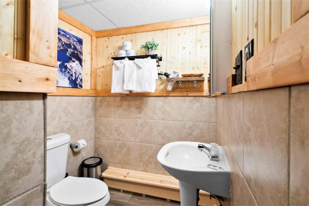 10 Renovated Dog Friendly Cozy Room Leadville