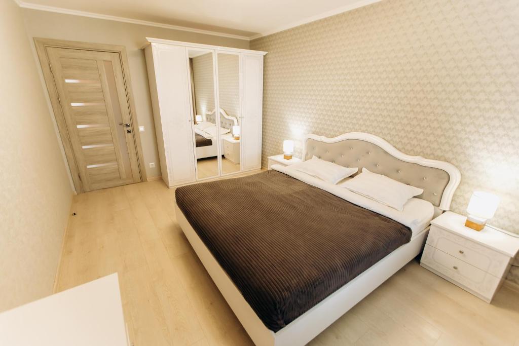 Luxury Family Apart on Golovna найкраще розташування по дорозі до кордону - район ТЦ ДЕПОТ
