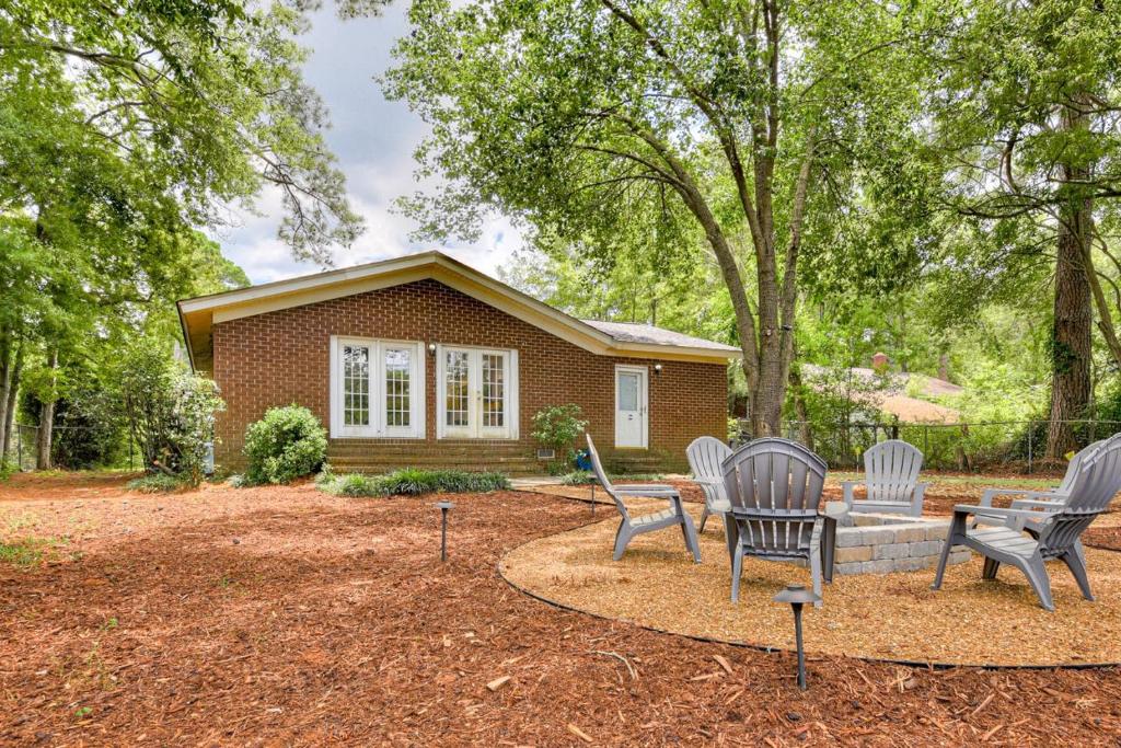 The Azalea Tee House