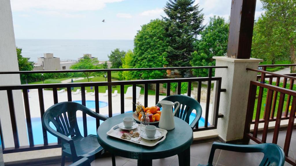 Апартамент Балчик Гардънс - Balchik Gardens Apartment