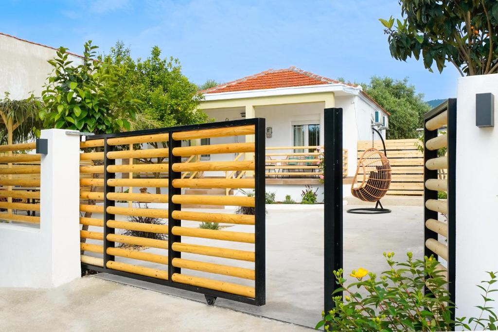 Villa lemon leaf