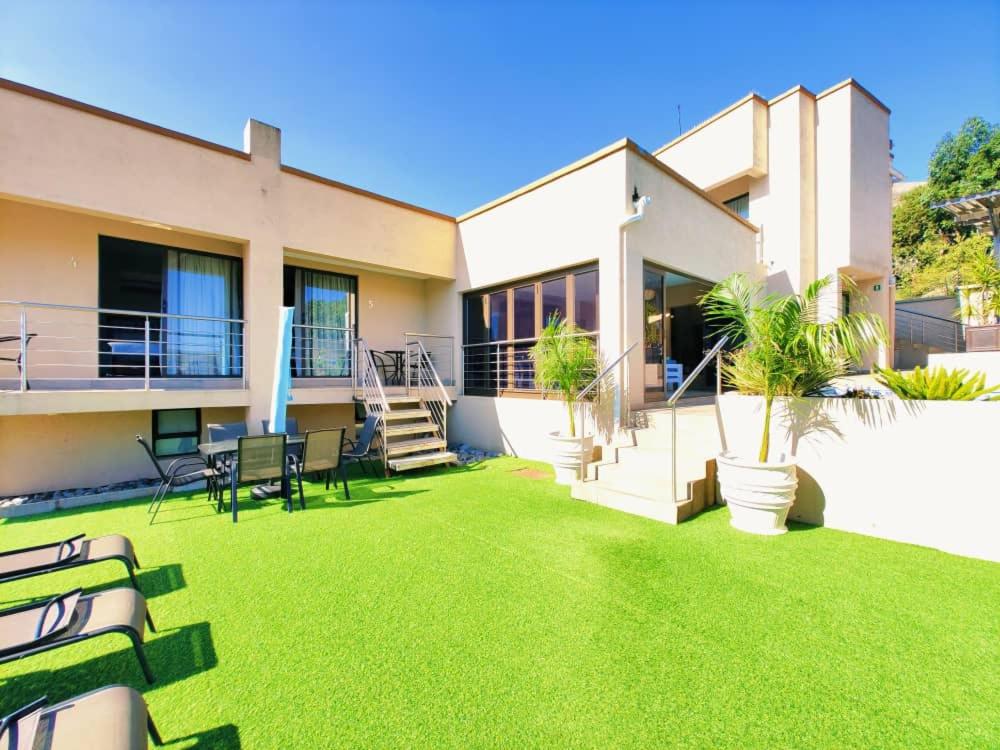 Sibebe View Villa