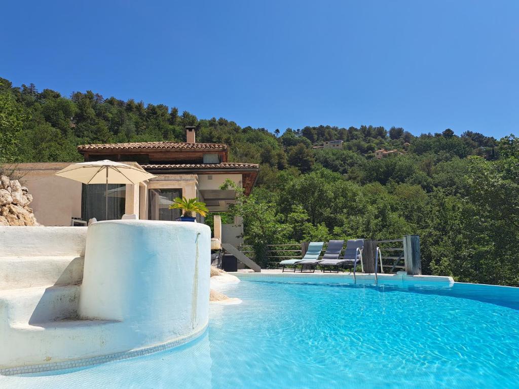Spacious Dream Villa near Monaco