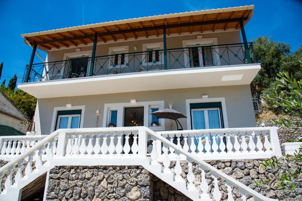 Nausika Rustic Cottage