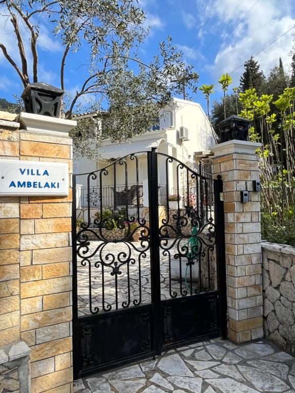 Villa Ampelaki "30 meters to beach"