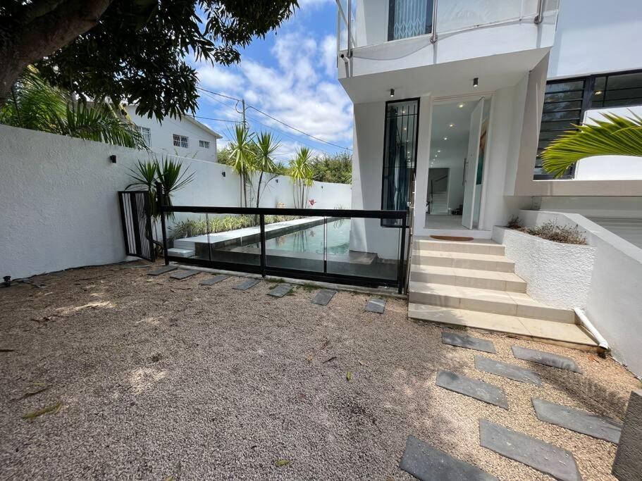 Villa moderne à Trou aux Biches